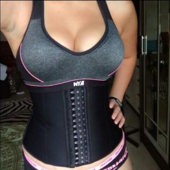 Other - latex Waist Training Cincher 9 Steel Boned
